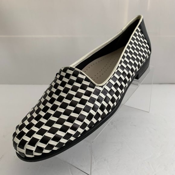 TROTTER Liz Black White Slip On Woven Leather Flats Loafers - Sz 10.5 S - NEW - Picture 1 of 9